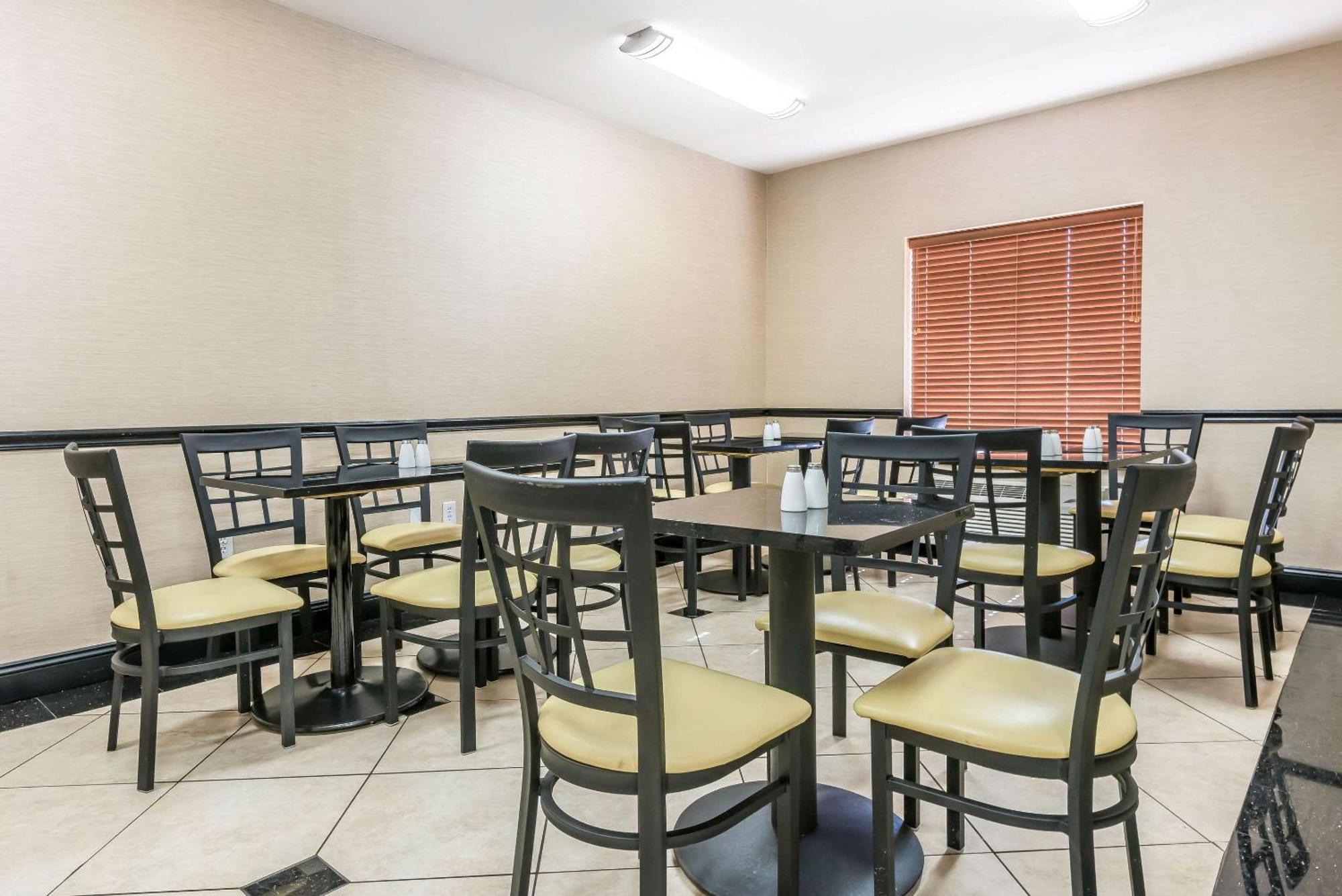 Sleep Inn & Suites University-Shands Gainesville Exterior photo